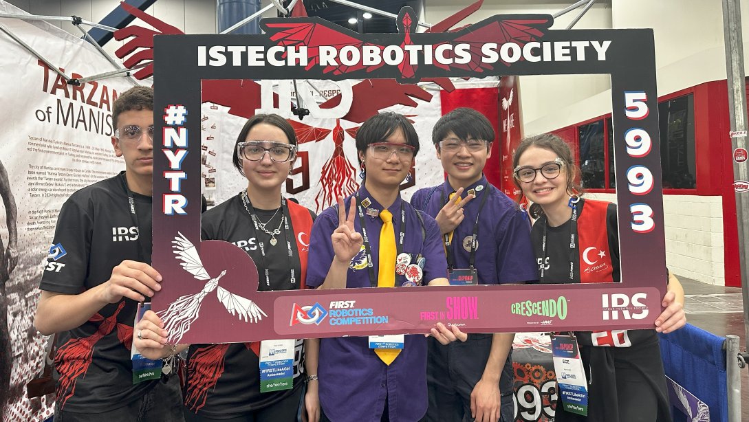 Türk Robotik Dehası Houston'da Parlıyor: Türk Takımları 2024 FIRST Robotics Competition Dünya Şampiyonasında!